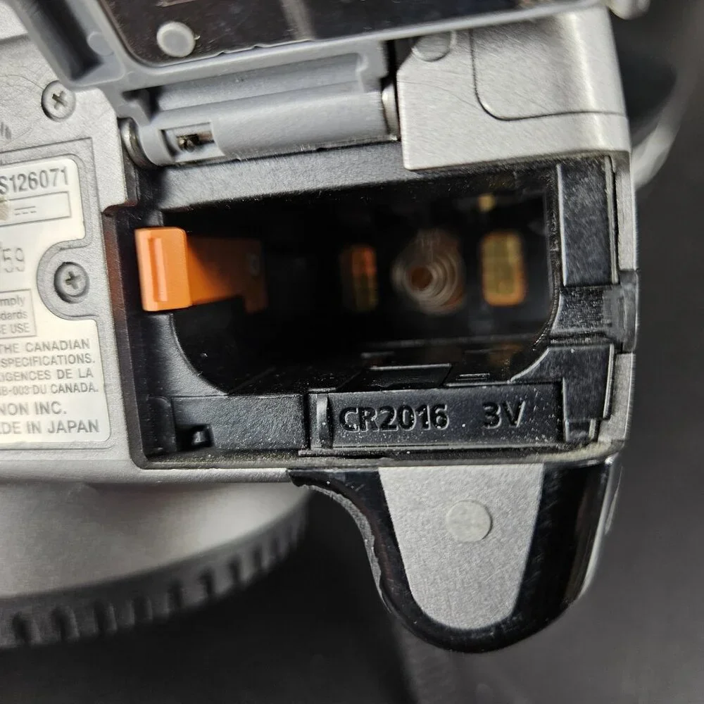 Vintage Canon EOS Digital Rebel XT Camera Body 8MP Made in Japan AS IS Parts Rep